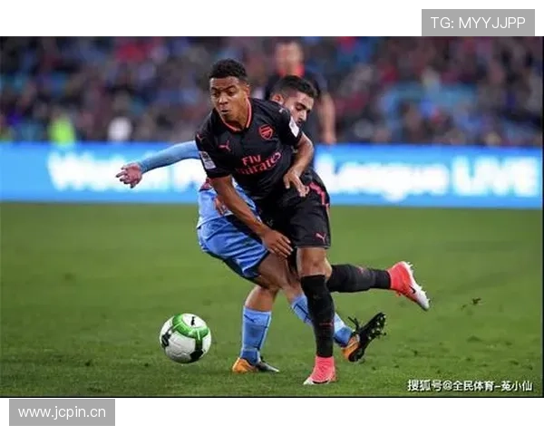 阿尔瓦雷斯:从天才射手到冠军拼图的成长轨迹解析 阿尔瓦雷斯:从天才射手到冠军拼图的成长轨迹解析