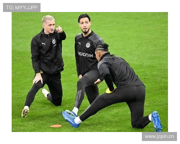 莱奥撕裂防线的速度型边锋打法解析