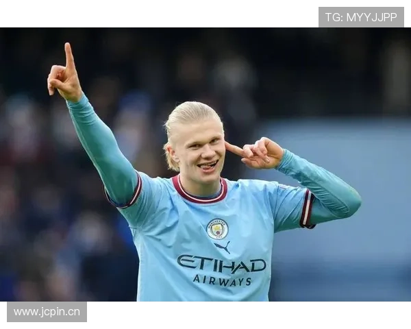 哈兰德 vs 莱万：顶级中锋的终结效率与战术价值对比